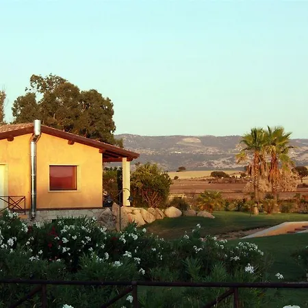 Hotel Janas Country 3*