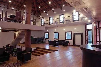亚纳斯乡村度假酒店 Mores
