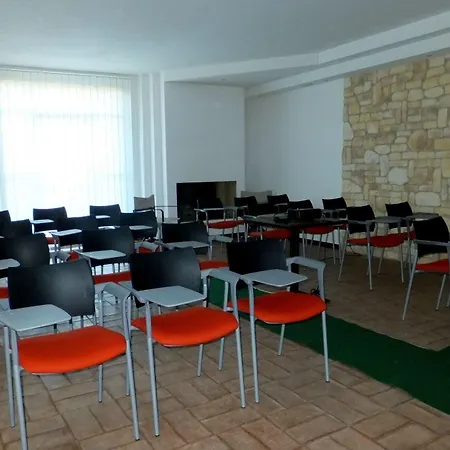 Otel Janas Country 4*