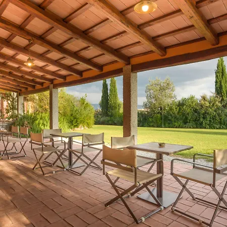 Janas Country Hotel 4*