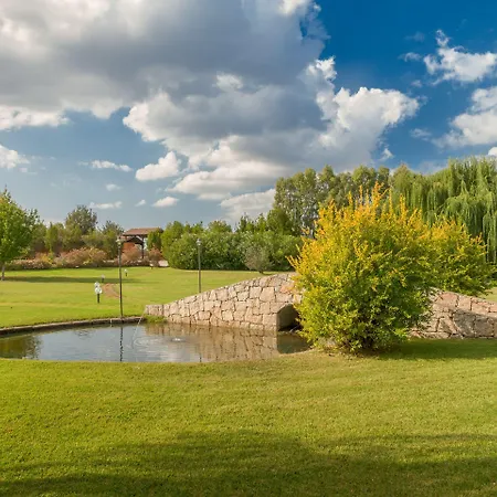 Janas Country Hotel 4*