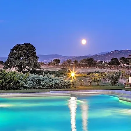 فندق Janas Country 4*