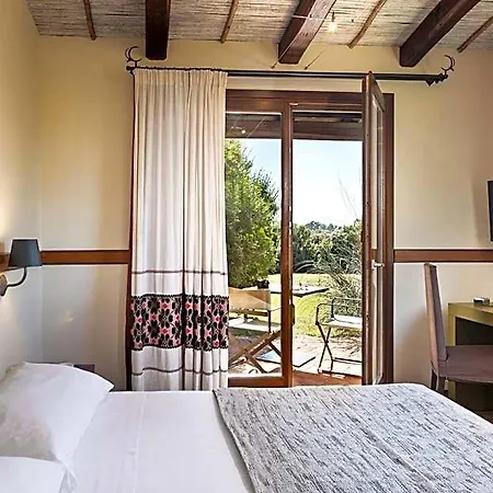 فندق Janas Country 4*